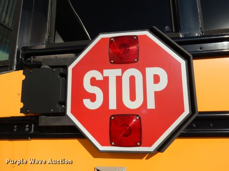 image for item DJ6860 2007 Freightliner Thomas  school bus