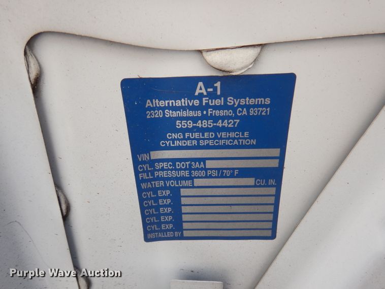 image for item DY9573 2015 Ford Econoline E450 Super Duty  shuttle bus