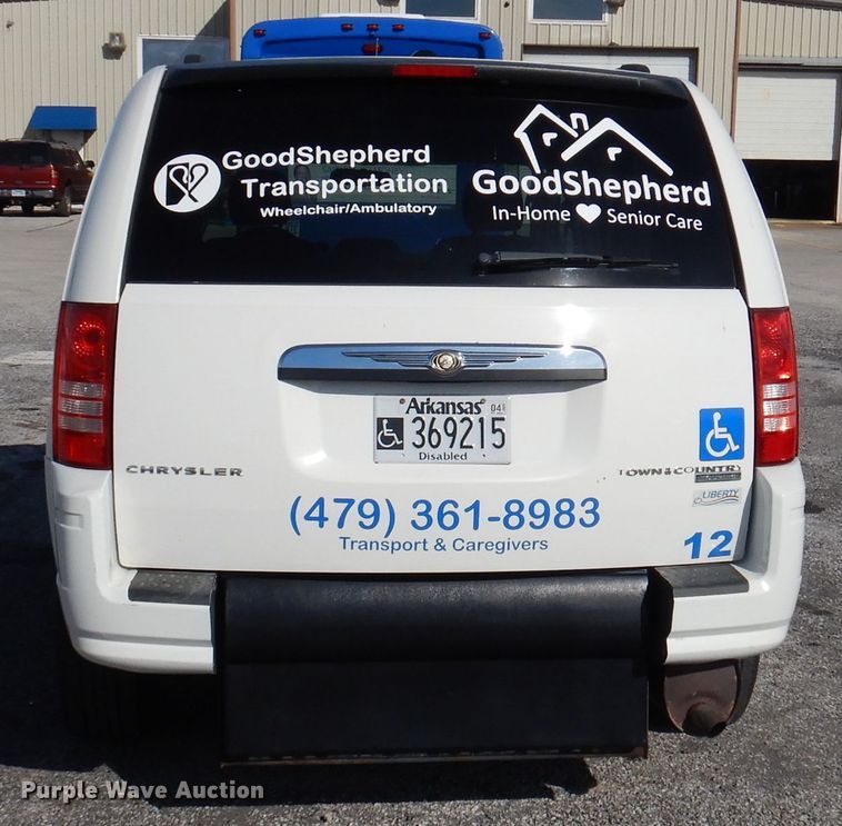 image for item DY9574 2010 Chrysler Town & Country  handicap accessible van