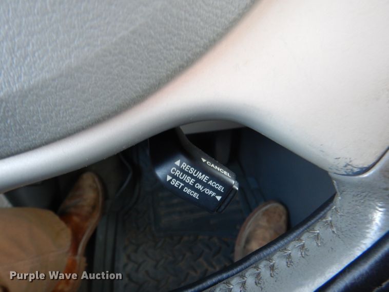 image for item DY9574 2010 Chrysler Town & Country  handicap accessible van