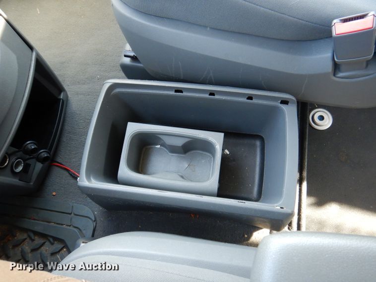 image for item DY9574 2010 Chrysler Town & Country  handicap accessible van