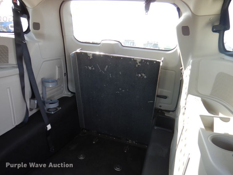 image for item DY9574 2010 Chrysler Town & Country  handicap accessible van