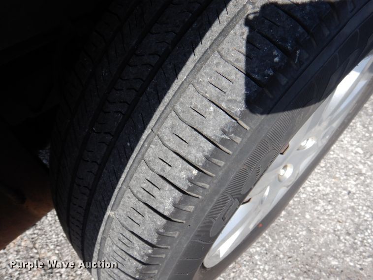 image for item DY9574 2010 Chrysler Town & Country  handicap accessible van