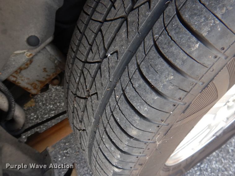 image for item DY9574 2010 Chrysler Town & Country  handicap accessible van