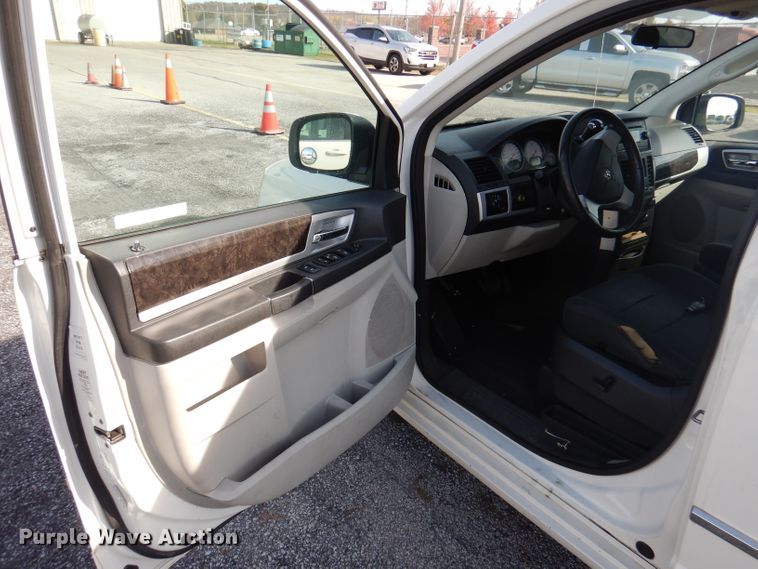 image for item DY9575 2010 Dodge Grand Caravan SXT  handicap accessible van