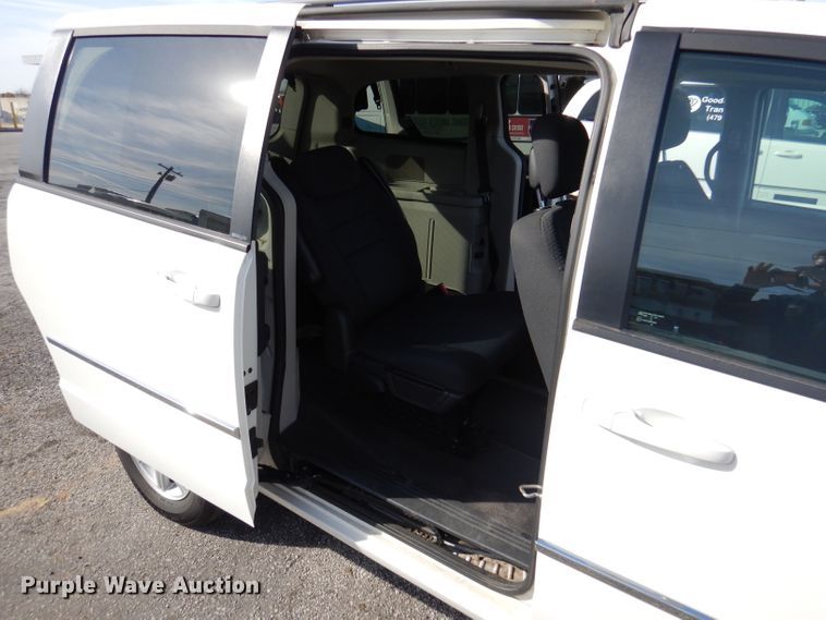 image for item DY9575 2010 Dodge Grand Caravan SXT  handicap accessible van