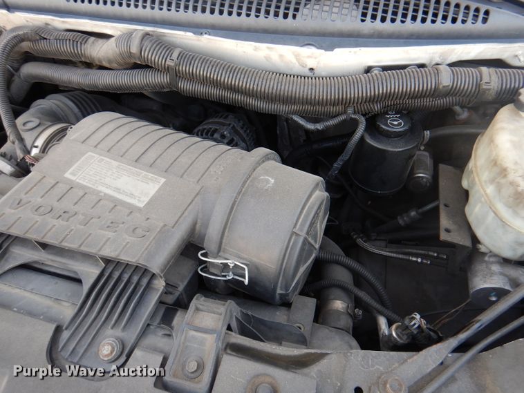 image for item DY9576 2010 Chevrolet Express G4500  shuttle bus