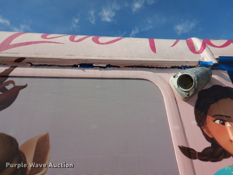 image for item DY9576 2010 Chevrolet Express G4500  shuttle bus