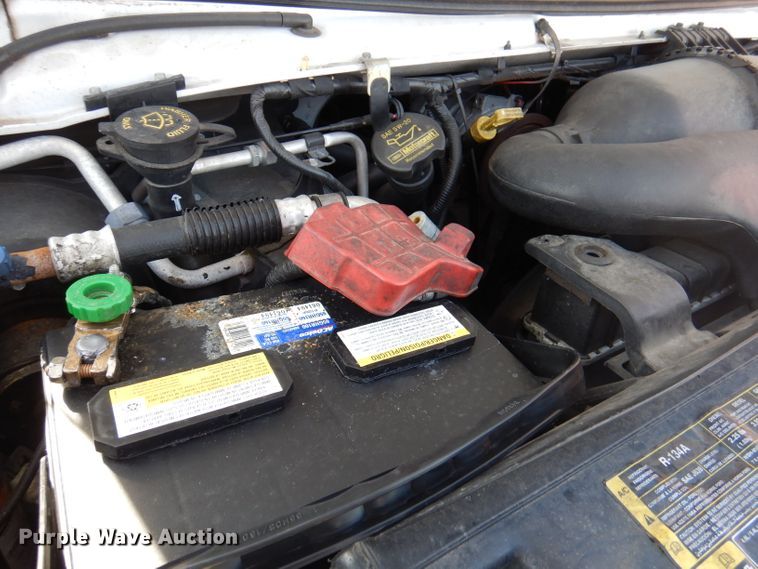 image for item DY9577 2015 Ford Econoline E450 Super Duty  shuttle bus