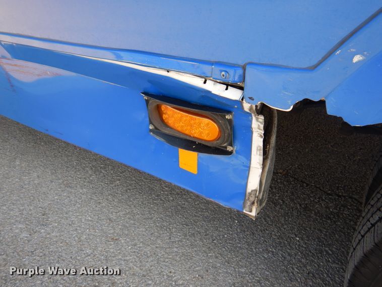 image for item DY9577 2015 Ford Econoline E450 Super Duty  shuttle bus