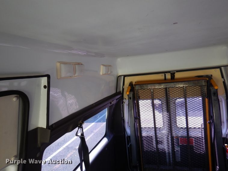 image for item DY9578 2006 Ford E250  handicap accessible van