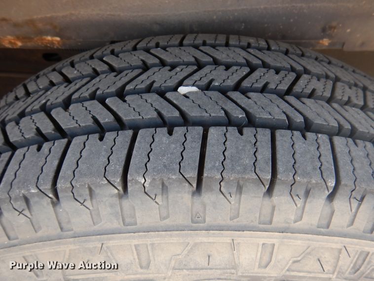 image for item DY9578 2006 Ford E250  handicap accessible van