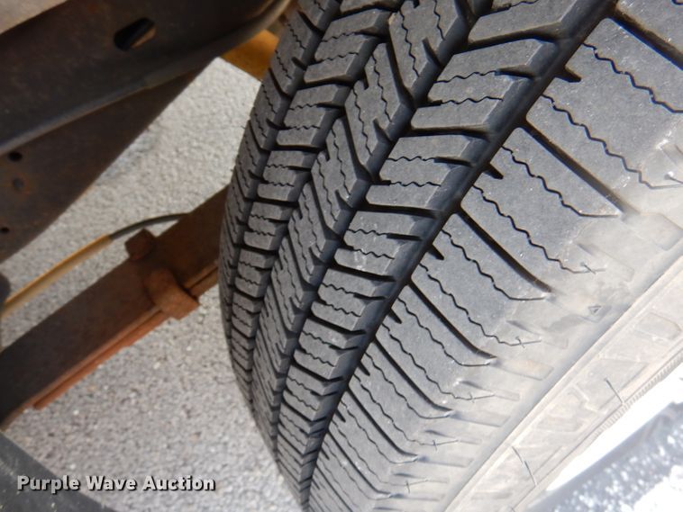 image for item DY9578 2006 Ford E250  handicap accessible van