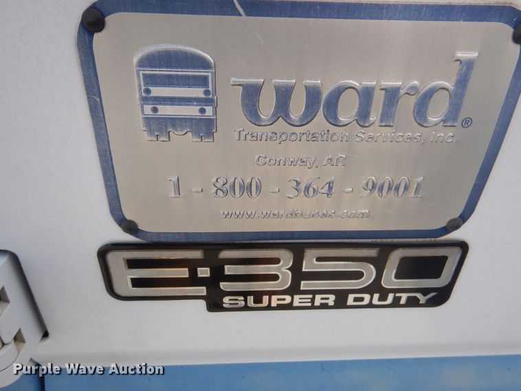 image for item DY9580 2004 Ford E350 Super Duty  handicap accessible van