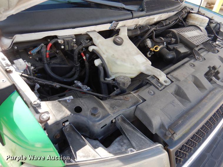 image for item DY9581 2010 Chevrolet Express G4500  shuttle bus