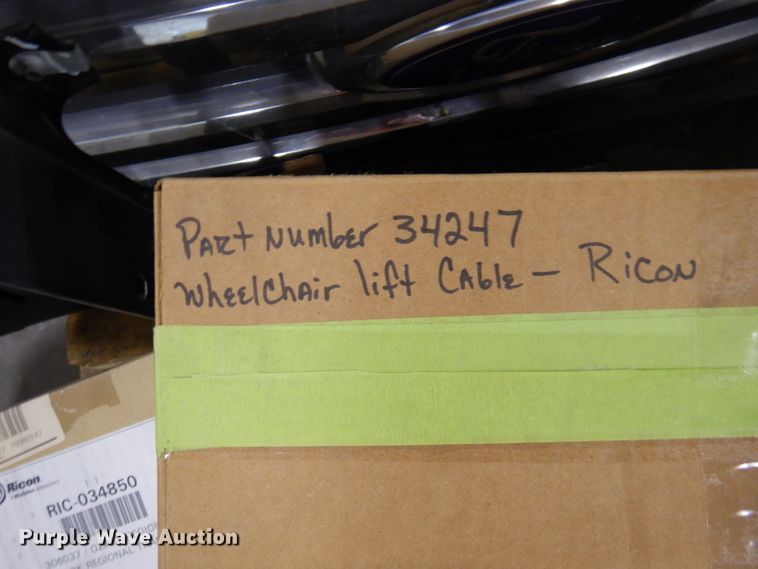 image for item DY9594 Bus parts