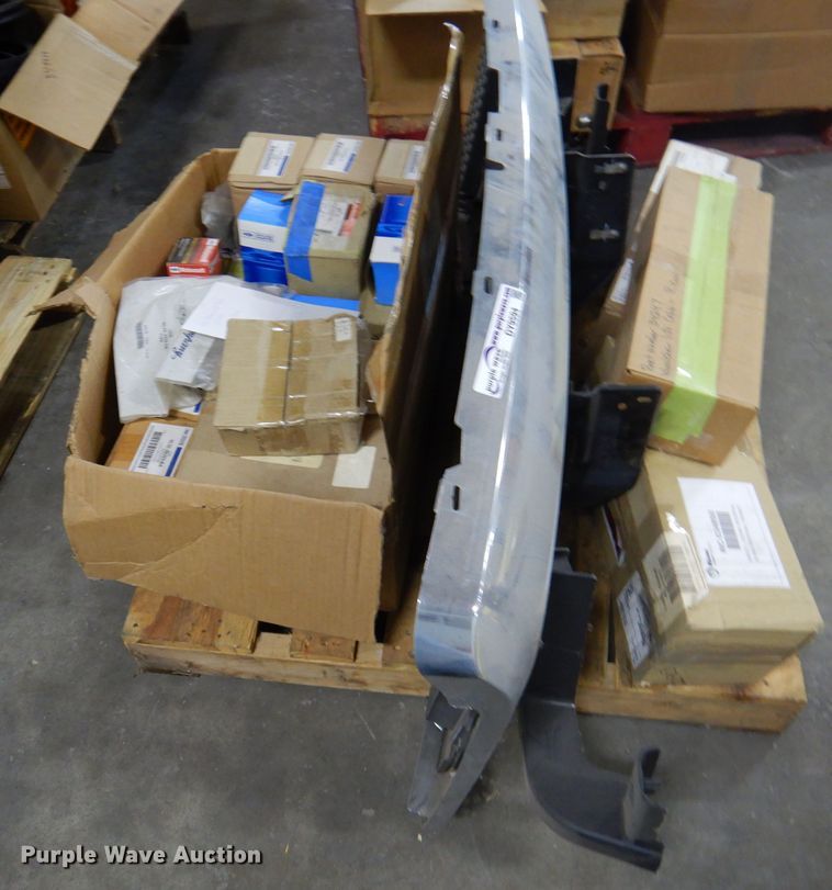 image for item DY9594 Bus parts