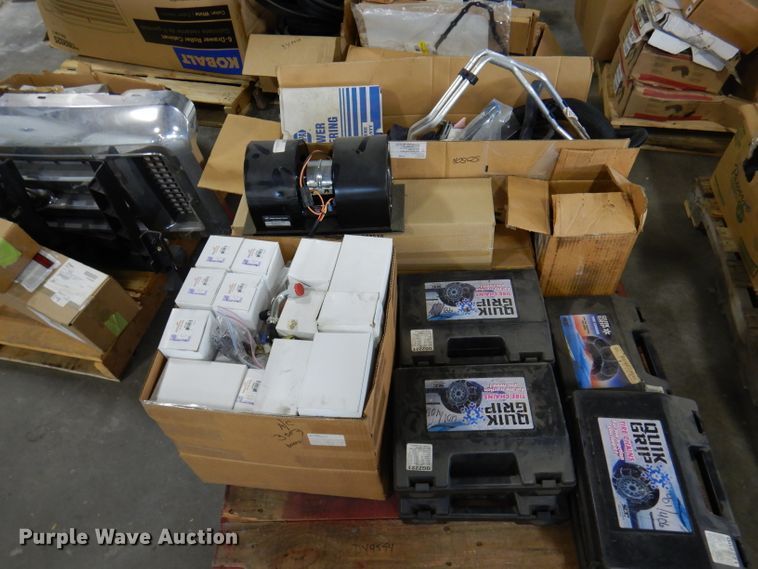 image for item DY9594 Bus parts