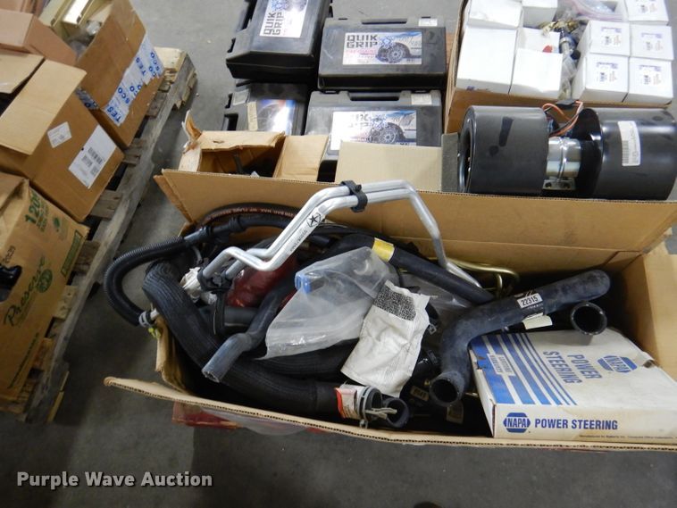 image for item DY9594 Bus parts