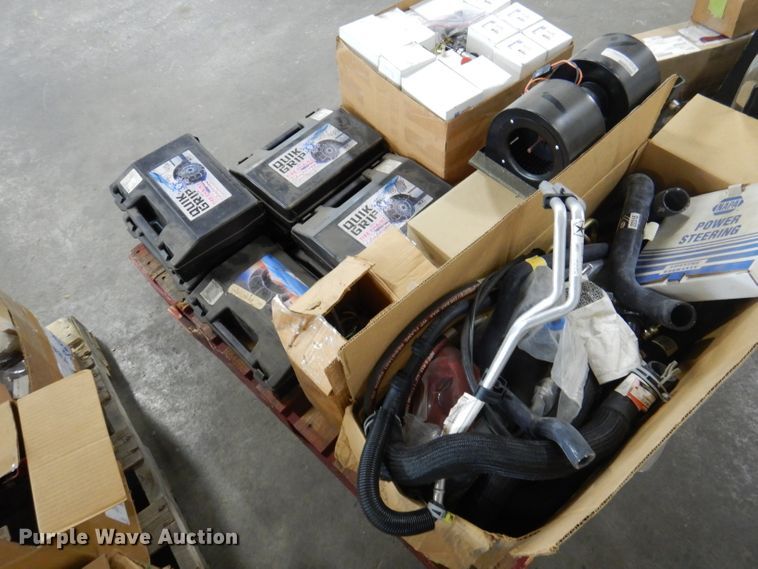 image for item DY9594 Bus parts