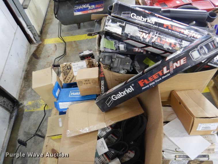 image for item DY9594 Bus parts