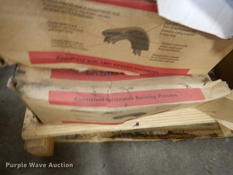 image for item DY9594 Bus parts