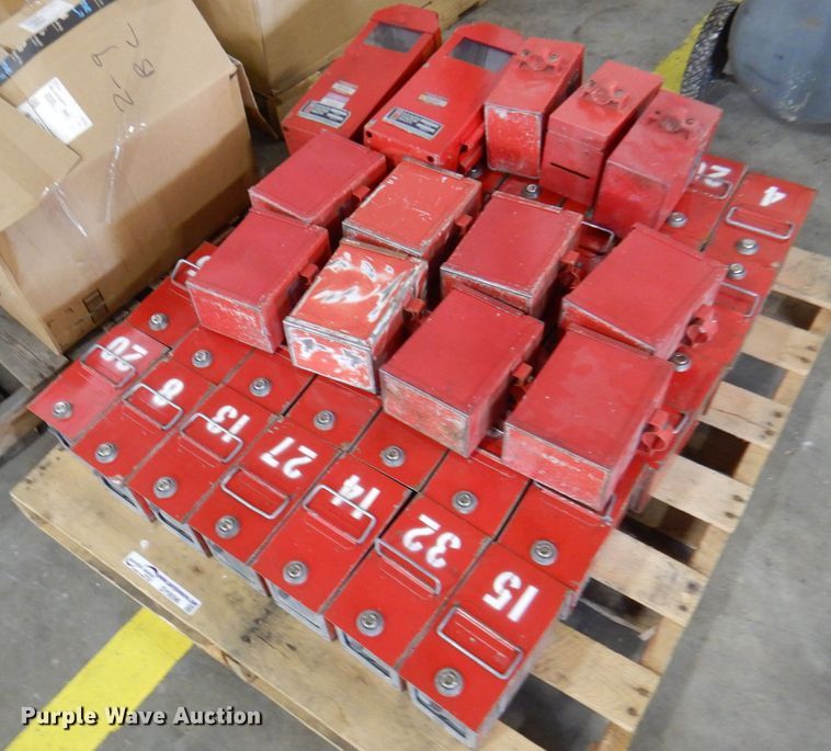 image for item DY9596 Metal fare boxes