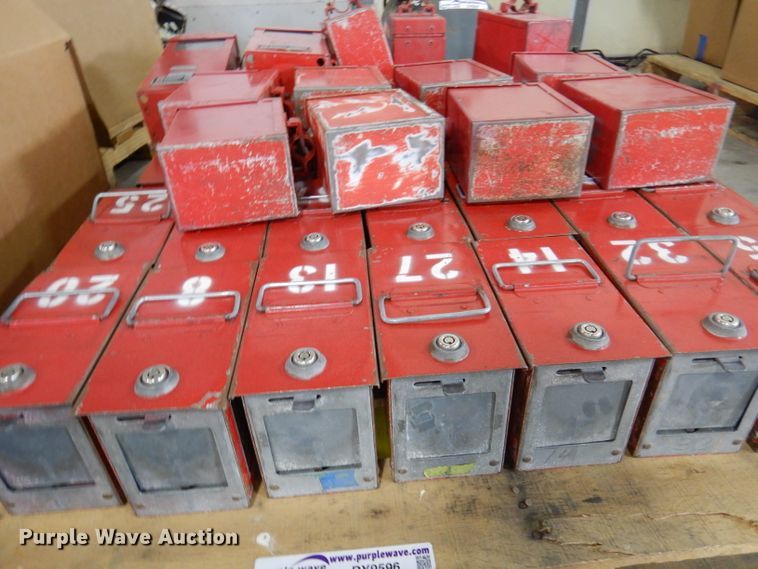 image for item DY9596 Metal fare boxes