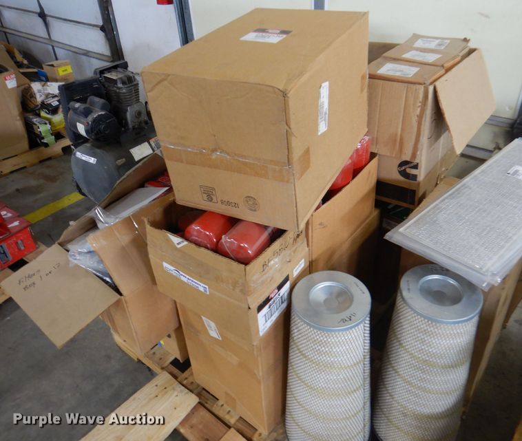 image for item DY9598 Truck parts