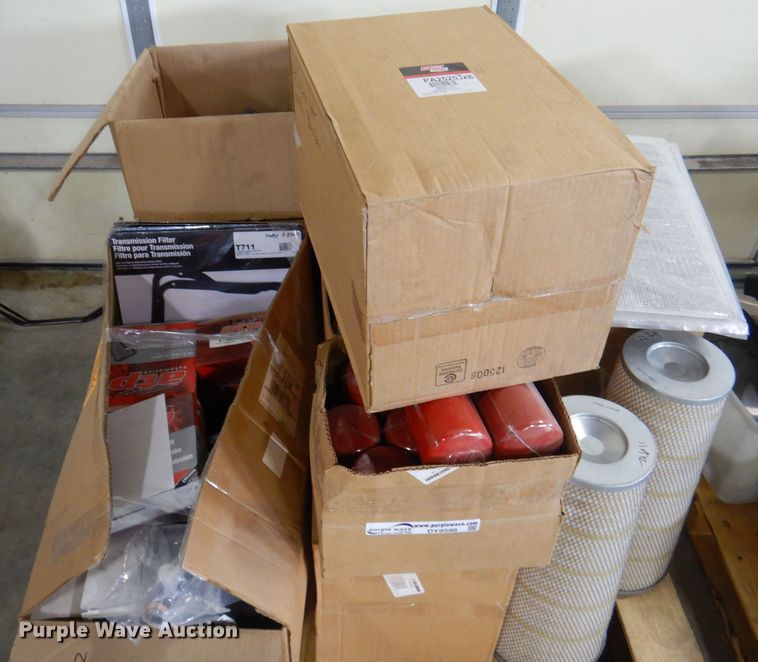 image for item DY9598 Truck parts