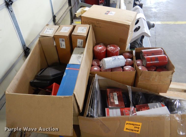 image for item DY9598 Truck parts