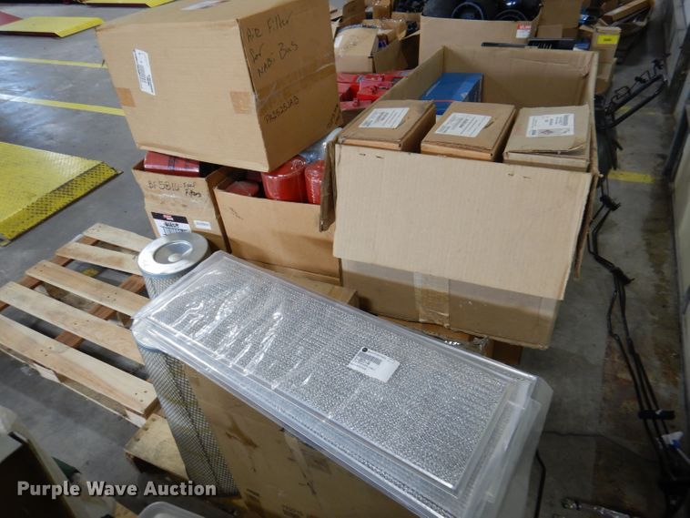 image for item DY9598 Truck parts