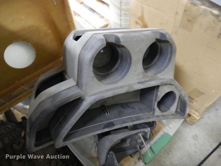 image for item DY9599 Automotive parts