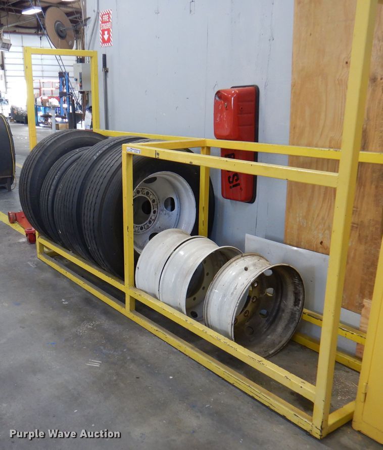 image for item DY9600 (5) tires and wheels