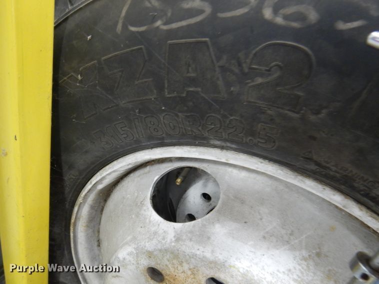 image for item DY9600 (5) tires and wheels