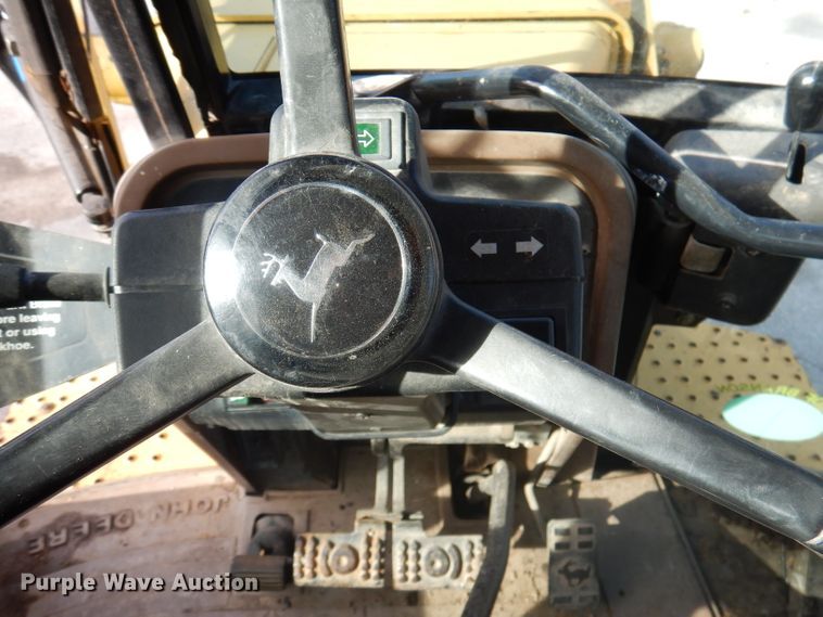 image for item DY9621 1994 John Deere 510D  backhoe