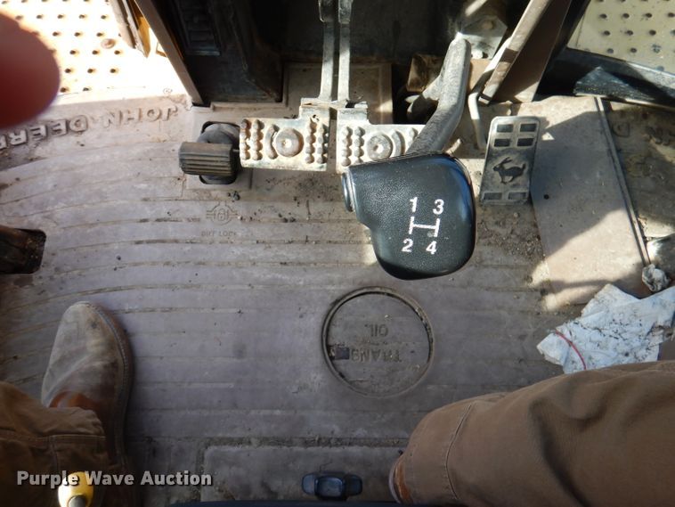 image for item DY9621 1994 John Deere 510D  backhoe