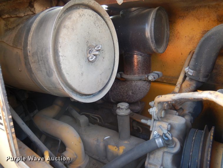 image for item DY9621 1994 John Deere 510D  backhoe