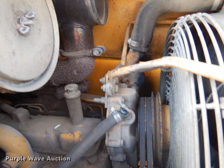 image for item DY9621 1994 John Deere 510D  backhoe