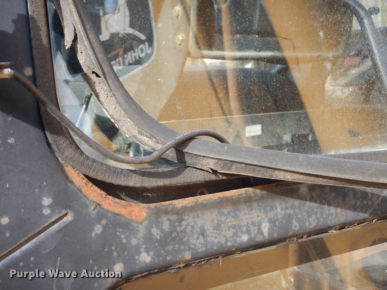 image for item DY9621 1994 John Deere 510D  backhoe