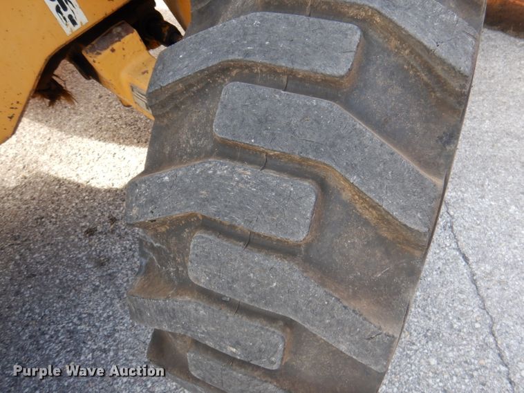 image for item DY9621 1994 John Deere 510D  backhoe