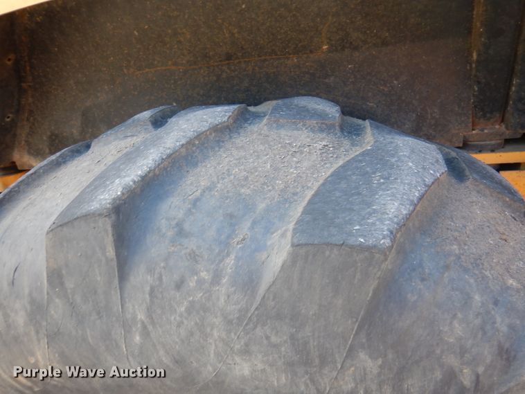 image for item DY9621 1994 John Deere 510D  backhoe