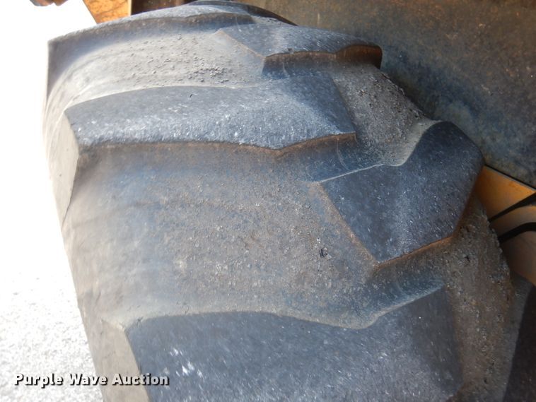 image for item DY9621 1994 John Deere 510D  backhoe