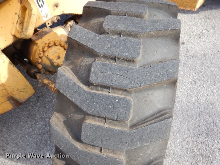 image for item DY9621 1994 John Deere 510D  backhoe