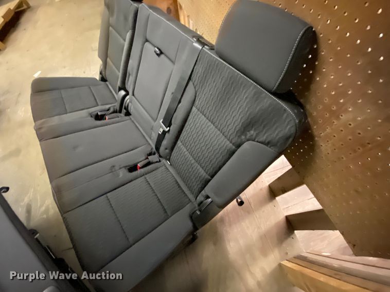 image for item EL9588 (4) seats