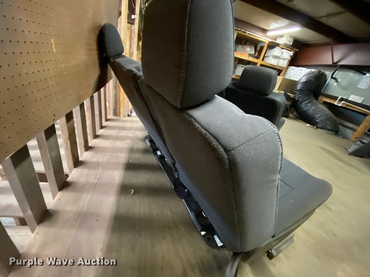 image for item EL9588 (4) seats