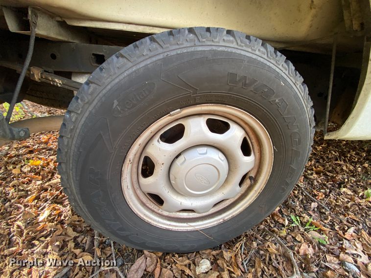 image for item EL9600 2010 Ford F150  SuperCab pickup truck