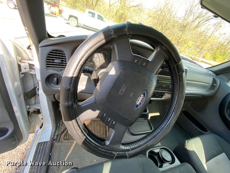 image for item EL9602 2007 Ford Ranger  SuperCab pickup truck