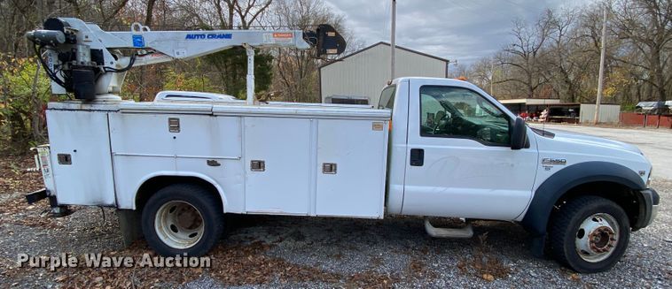 image for item EL9603 2006 Ford F550 Super Duty  utility truck
