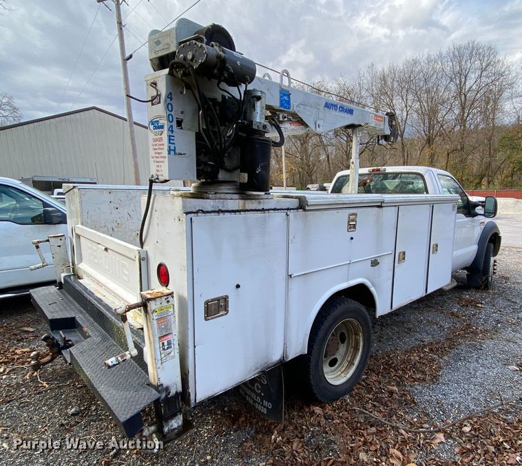 image for item EL9603 2006 Ford F550 Super Duty  utility truck